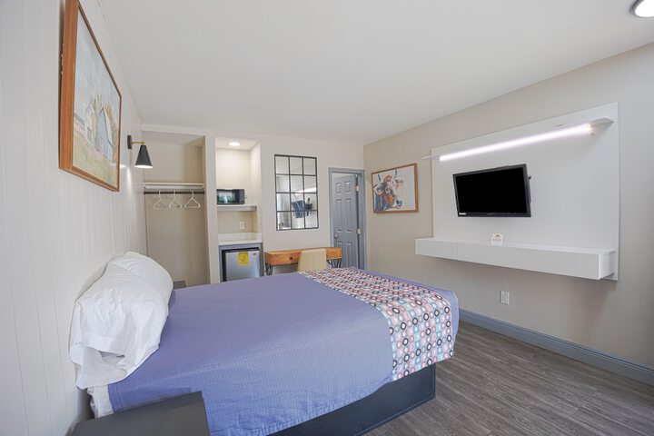 1 King Bed with Kitchenette (67 of 68)