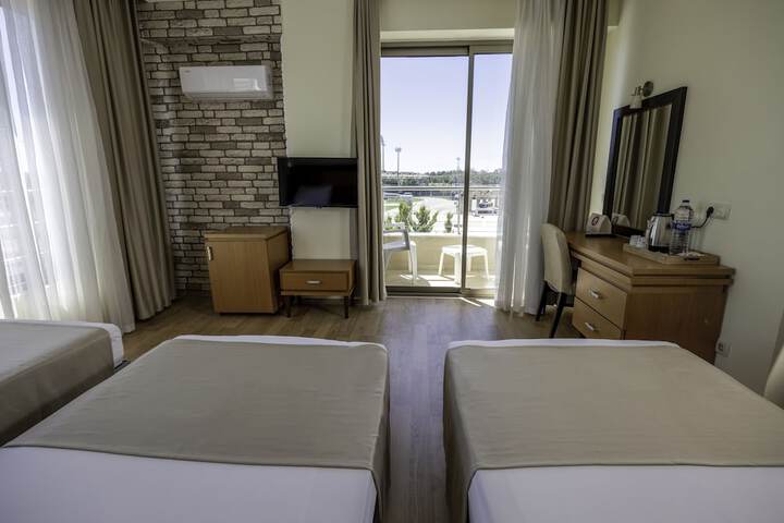 Room 9 of 51