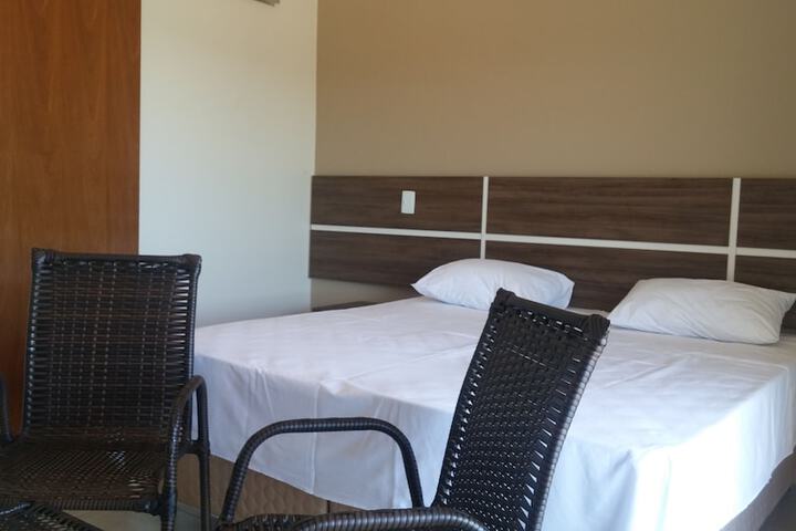 Room 3 of 28