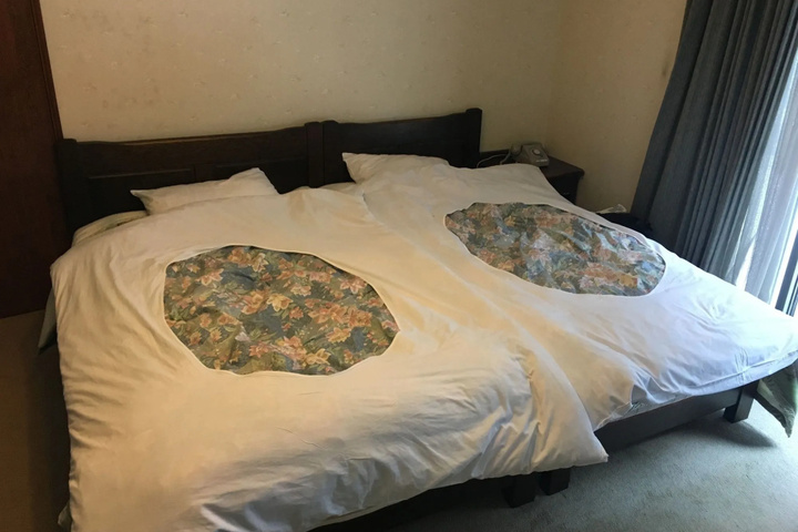 guest_rooms