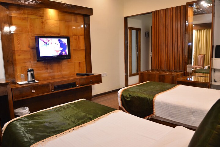 Room 16 of 68