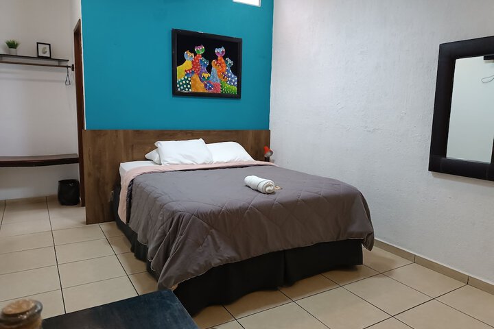Room 8 of 11