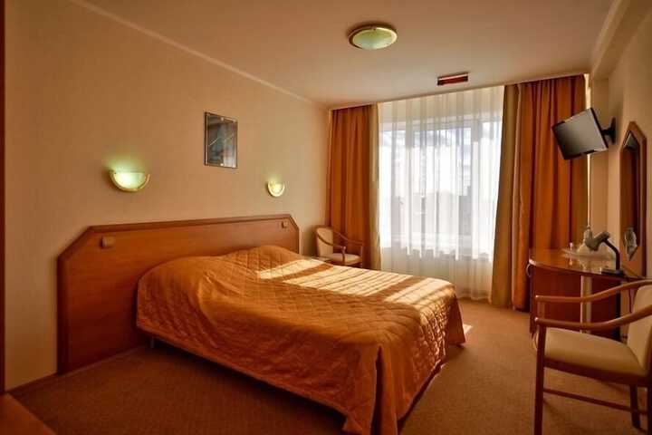 Room 26 of 74