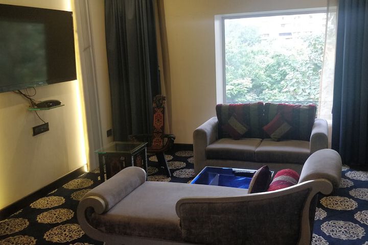 Room 21 of 60