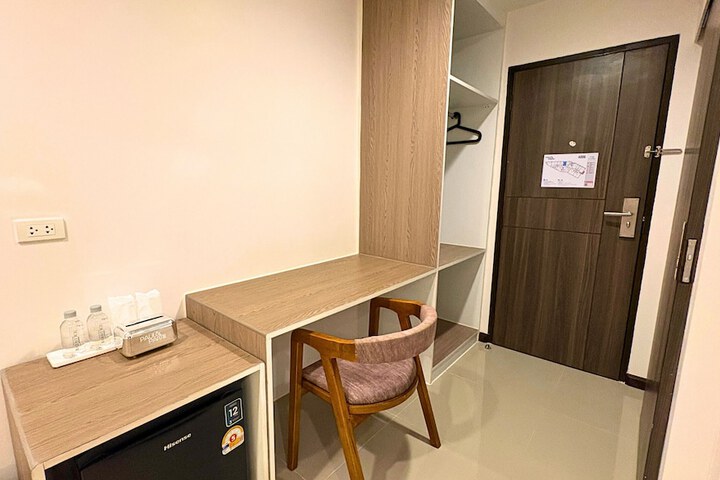 Room 12 of 78