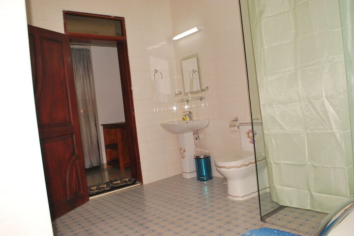 Room 87 of 182