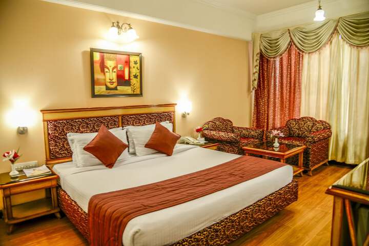 Room 4 of 49