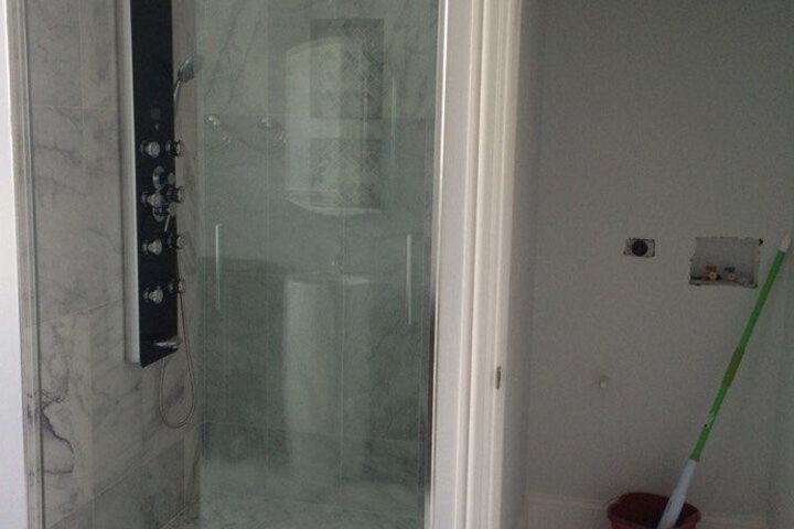 Room 15 of 22
