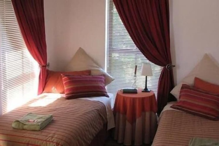 Room 6 of 19