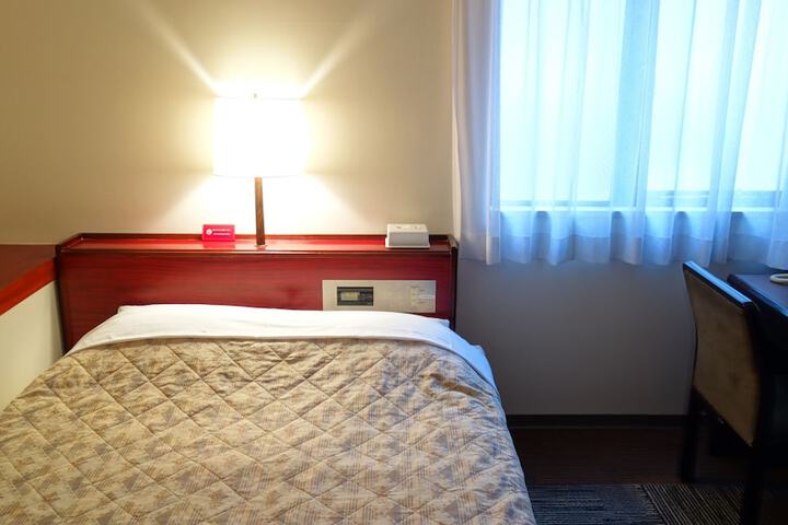 Room 7 of 30