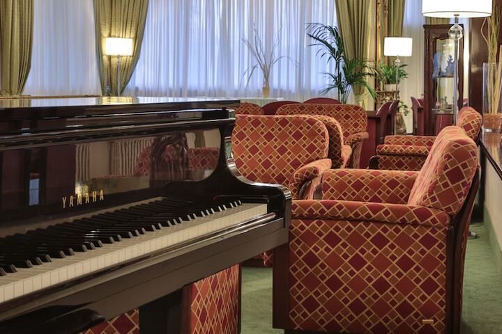Hotel Interior 5 of 77