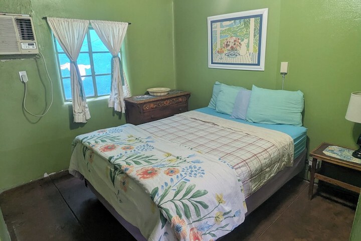 Room 99 of 276