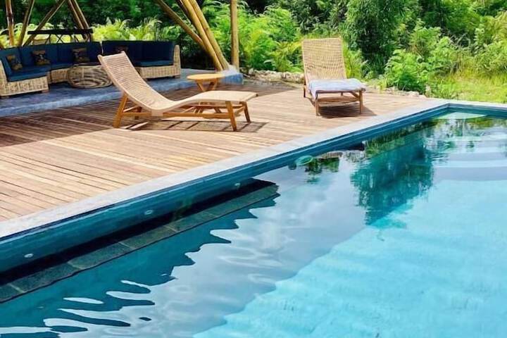 Pool 42 of 75
