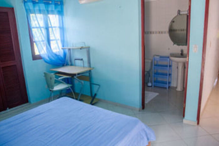 Room 8 of 17