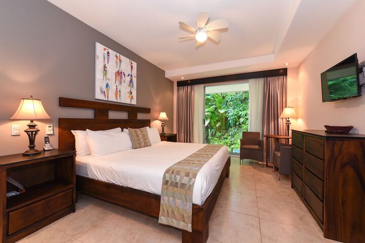 Room 4 of 206