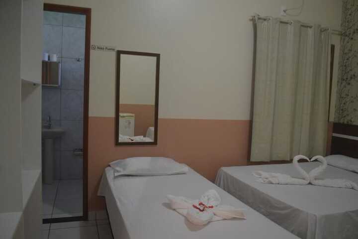 Room 2 of 17