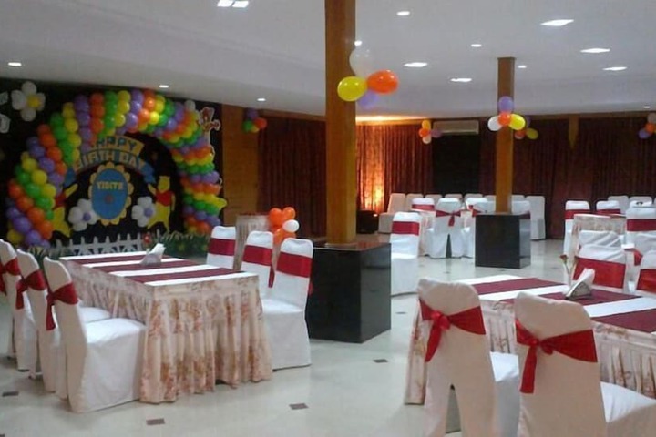 Ballroom/Hall 32 of 40