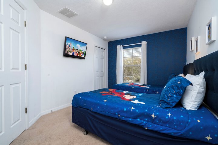 Room 16 of 41