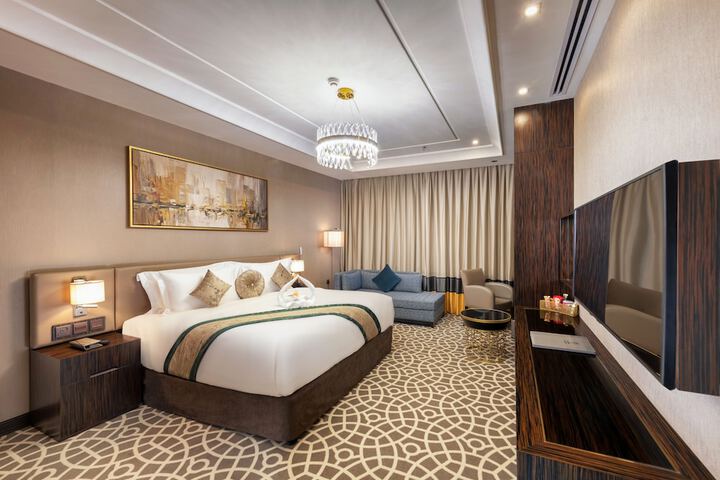 Room 2 of 18