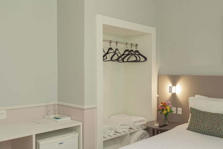 Room 41 of 110