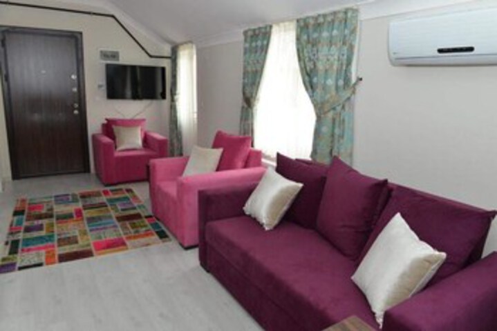 Room 16 of 33