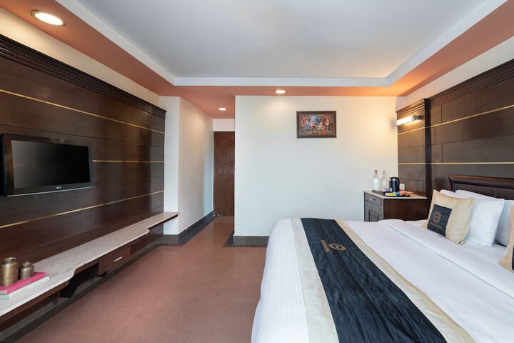 Room 5 of 27