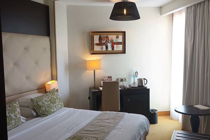 Room 8 of 17