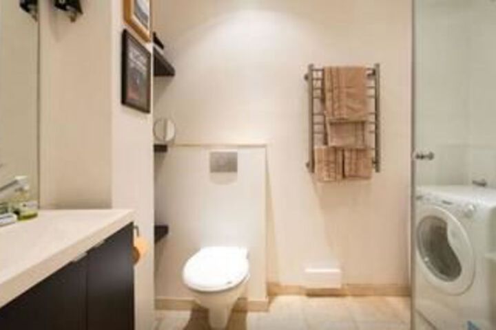 Room 3 of 12
