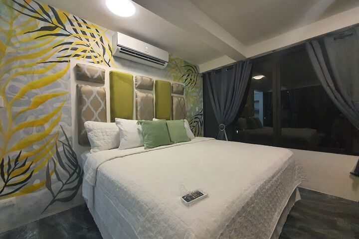 Room 2 of 69