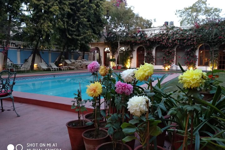 Pool Hotel