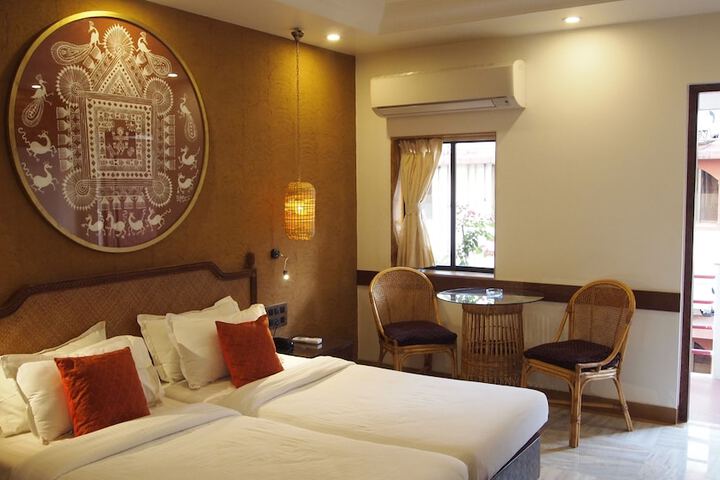 Room 15 of 116