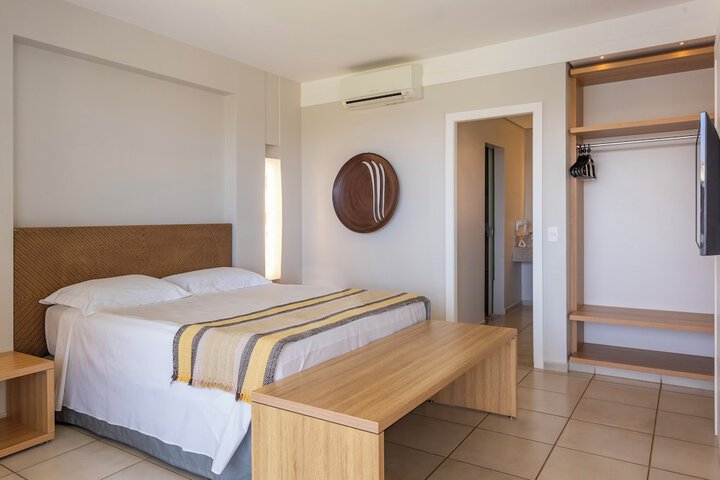 Room 5 of 71