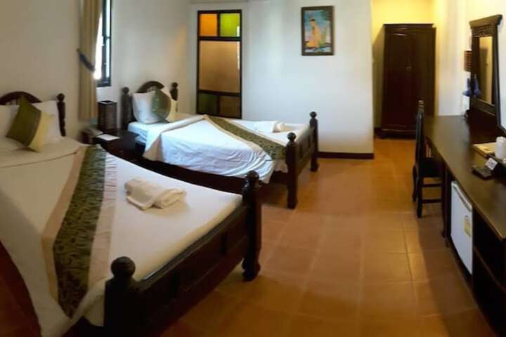 Room 6 of 35