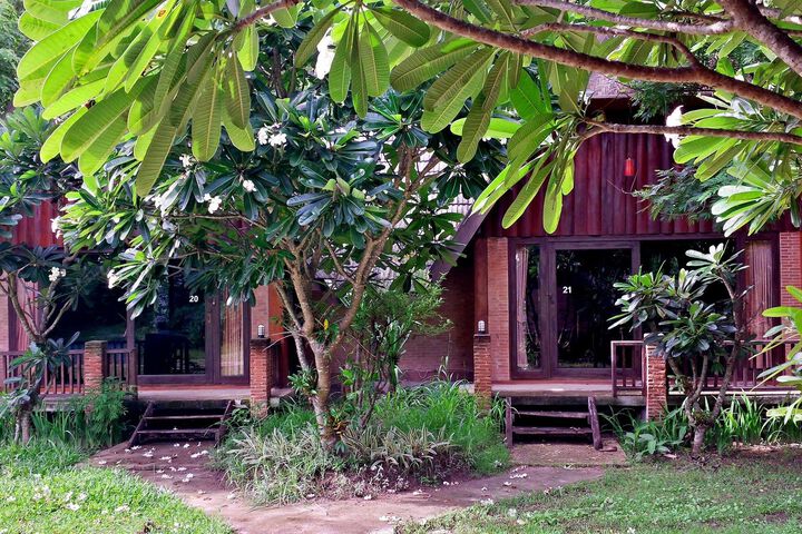 RUAN MAI HOM KINIMAN