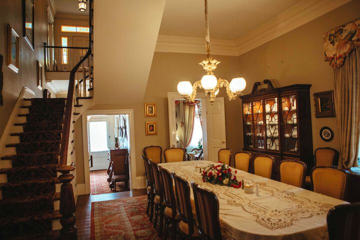 Dining 99 of 153