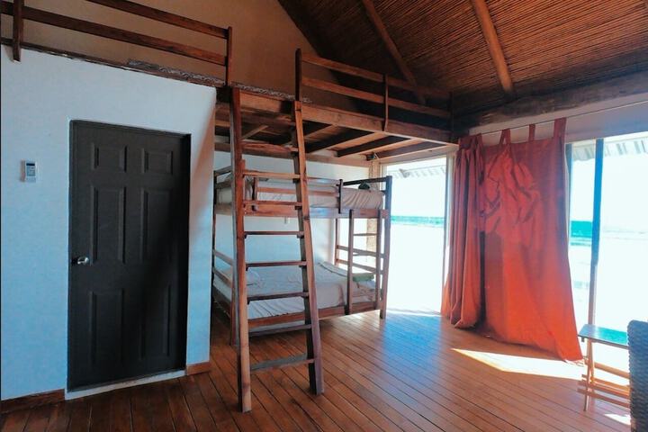 Room 8 of 25
