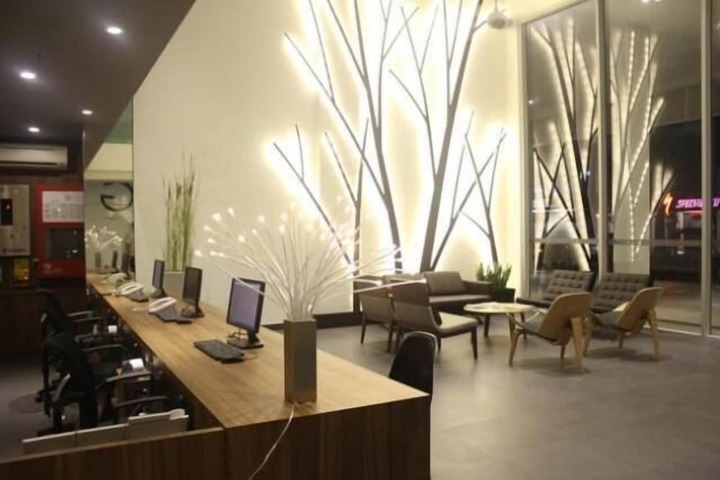 Hotel Interior 4 of 53