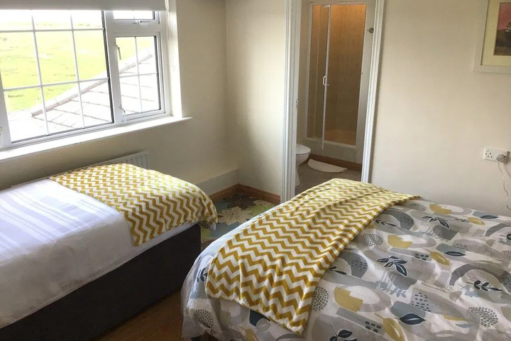 Room 3 of 17