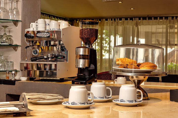 Breakfast/Coffee Service 35 of 76