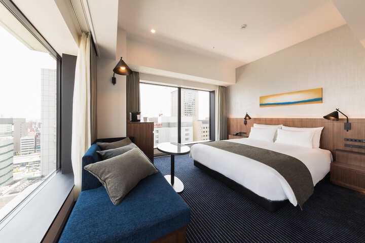 Room 10 of 72