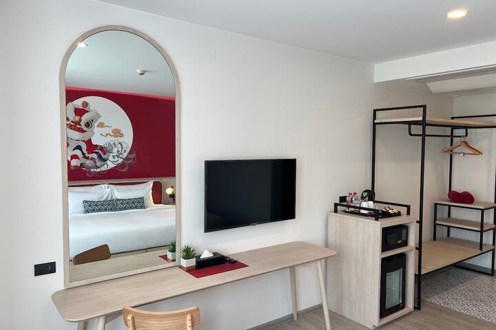 Room 9 of 190