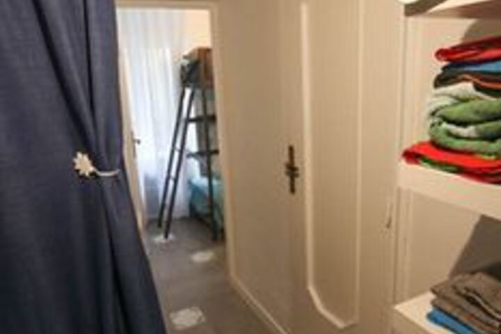Room 11 of 22
