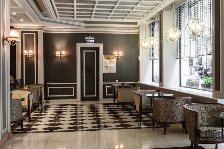 Hotel Lobby