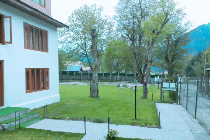 Property Grounds 67 of 81