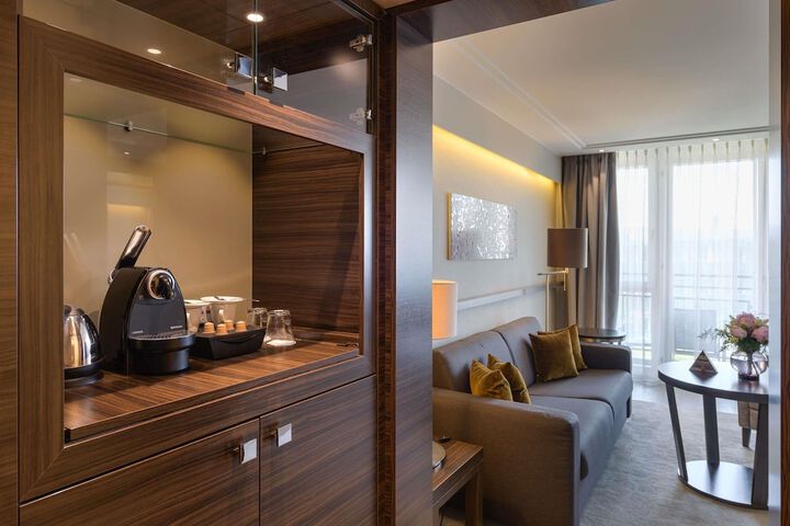 Room 62 of 159