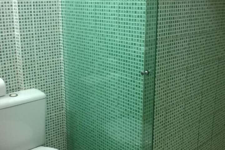 Room 15 of 22