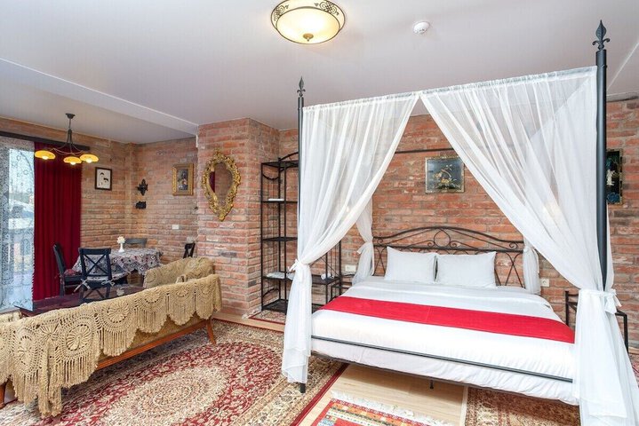 Room 16 of 70