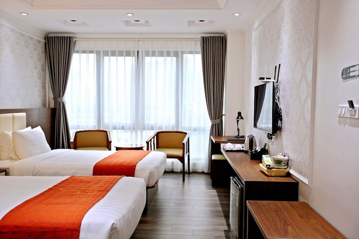 Room 13 of 54