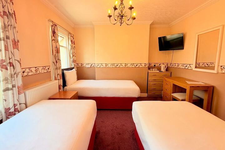 Room 22 of 45