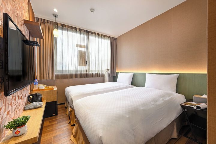 Room 50 of 78